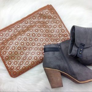 Boohoo Millie Laser Cut Detail Clutch Bag